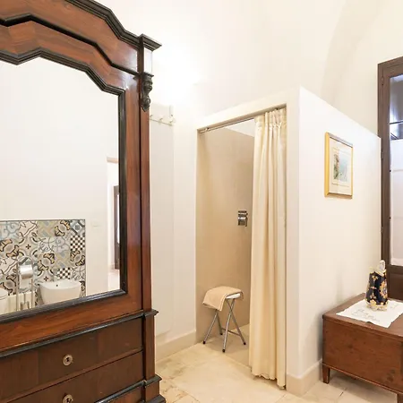 Greliu 1860 게스트하우스 4*